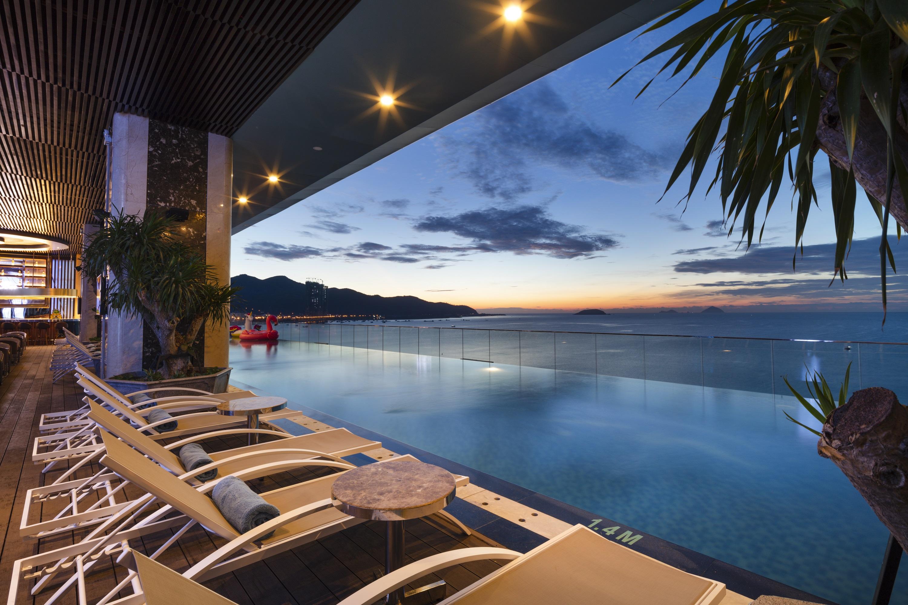 ญาจาง ฮอไรซัน โฮเต็ล Hotel ภายนอก รูปภาพ