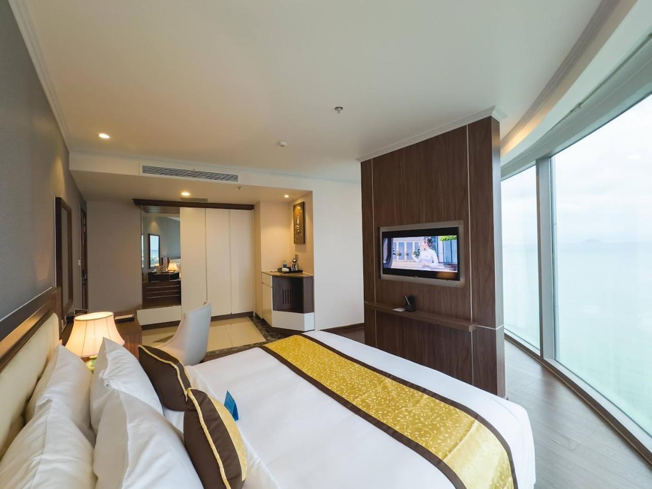 ญาจาง ฮอไรซัน โฮเต็ล Hotel ภายนอก รูปภาพ